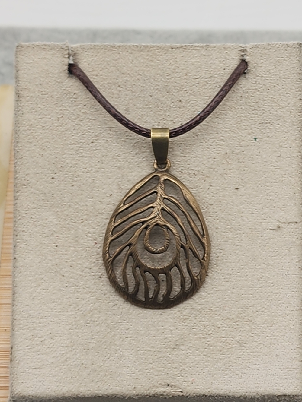 Brass Tone Teardrop Peacock Feather Pendant Necklace